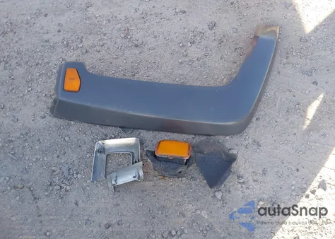 2008 Hummer H3 Suv z USA, uszkodzony, nr VIN 5GTEN13E088138311